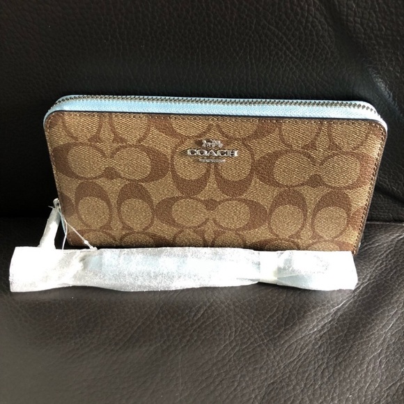 Coach Long Zip Around Wallet - Picture 3 of 4